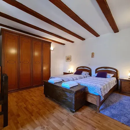 House Letizia 2147 Dom wakacyjny Šišan